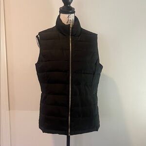 Charter Club Black Quilted down and feather Puffer Vest w Front Zip - Petite L